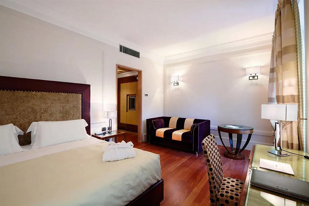 UNAHOTELS Decò Roma Italia