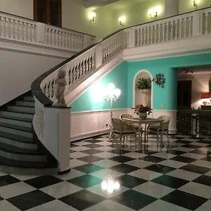 Palazzo Scavone , Palermo Italia